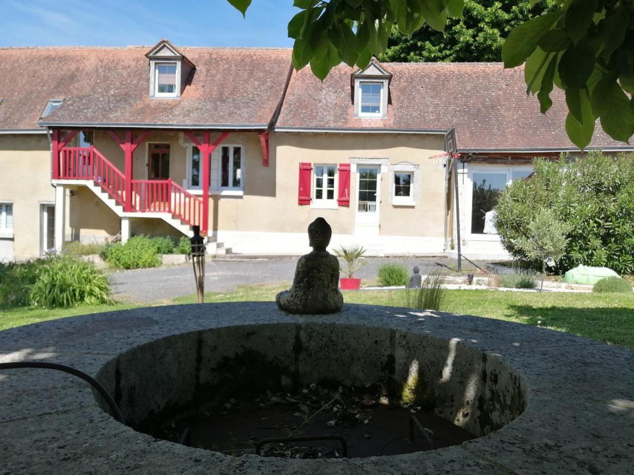 Maison De Charme Pres De Beauval Saint-Cyran-du-Jambot Exteriör bild