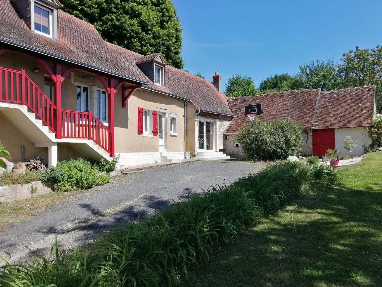 Maison De Charme Pres De Beauval Saint-Cyran-du-Jambot Exteriör bild
