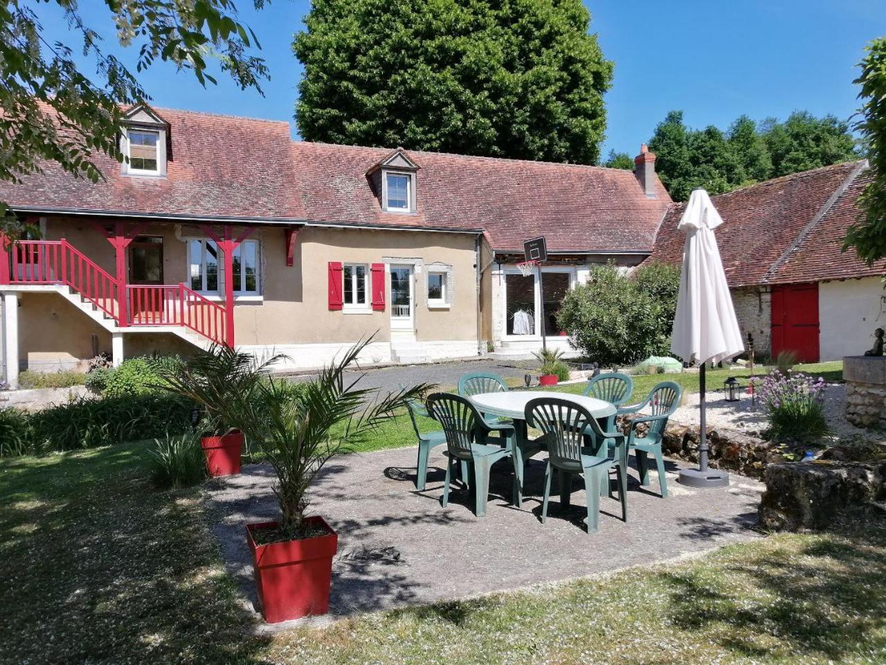 Maison De Charme Pres De Beauval Saint-Cyran-du-Jambot Exteriör bild