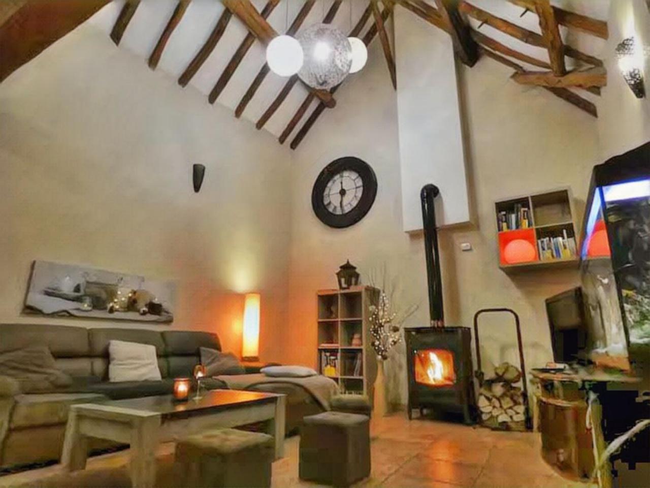 Maison De Charme Pres De Beauval Saint-Cyran-du-Jambot Exteriör bild
